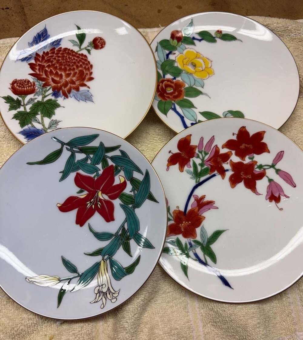Ashibi Shozan Floral Porcelain Plates - Set of 4